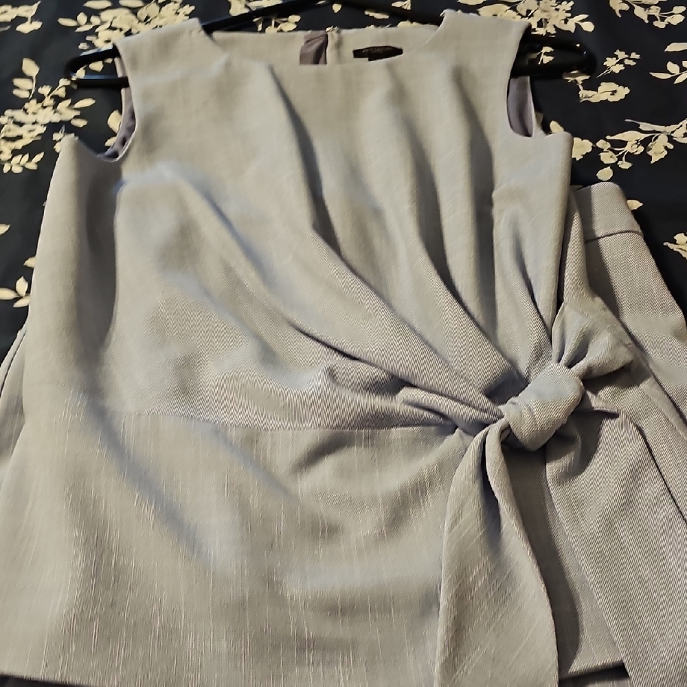 Ann Taylor Light Gray Sleeveless Blouse with Side Tie